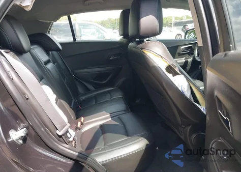 2016 Chevrolet Trax 1Ls z USA, uszkodzony, nr VIN KL7CJNSB0GB673307